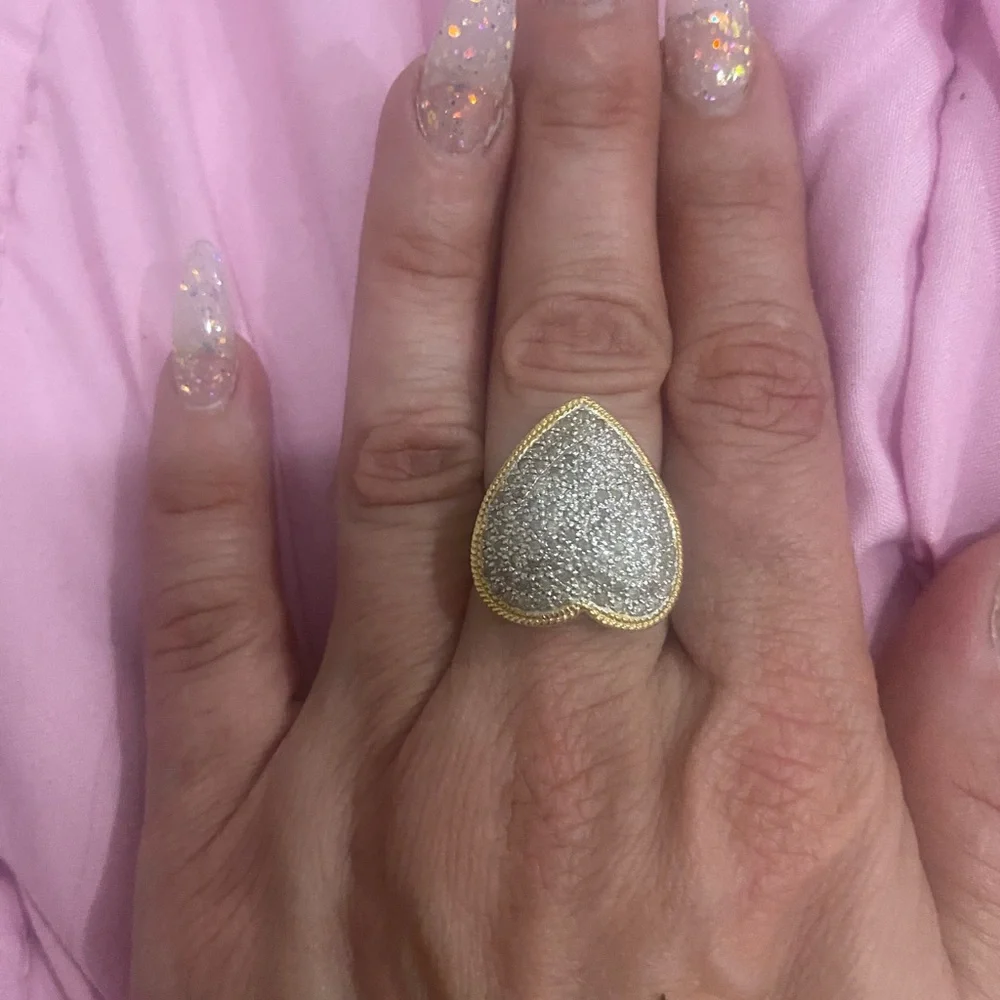 14k solid gold diamond heart ring - Picture 3 of 16